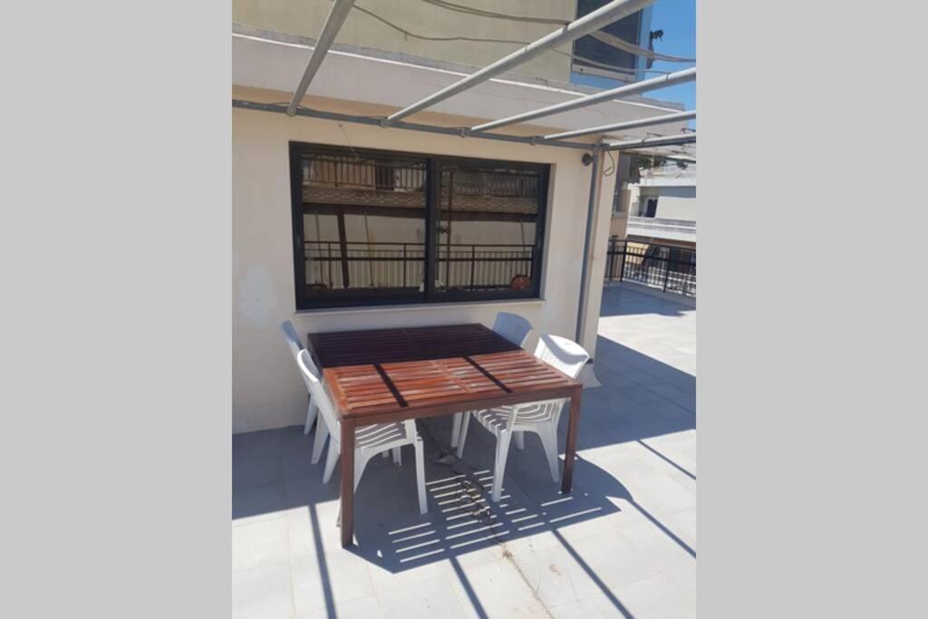 Terrace Roof Room @ Koridallos Metro St. & Piraeus Port Exterior photo